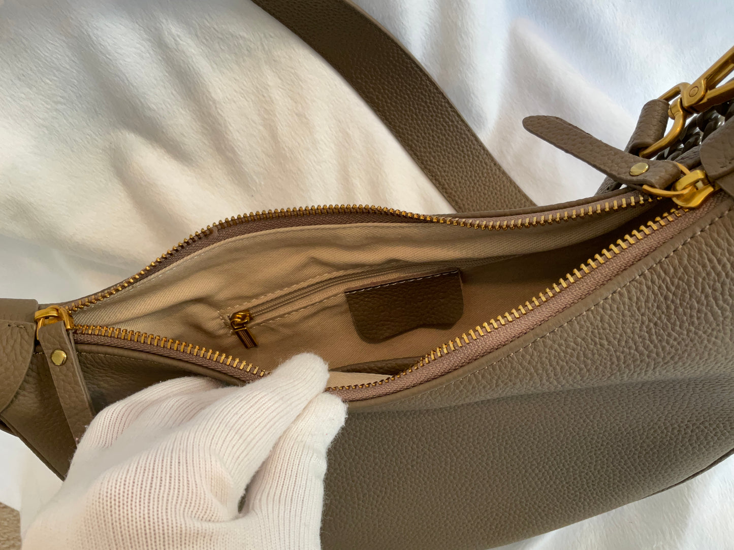 Love Motto Modern Glamour Elegant Genuine Leather Shoulder Bag